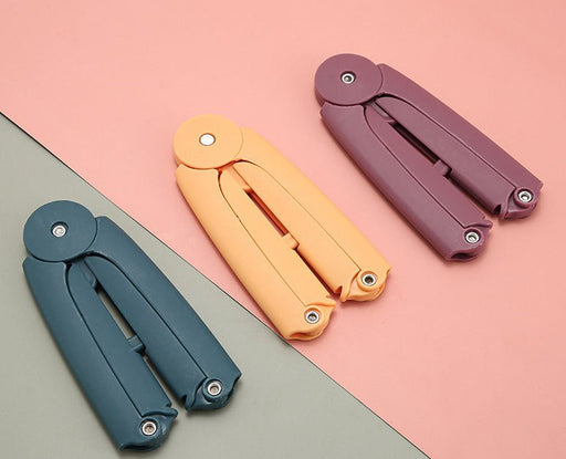ScoNines TravelMate Foldable Hangers product | UzoShop